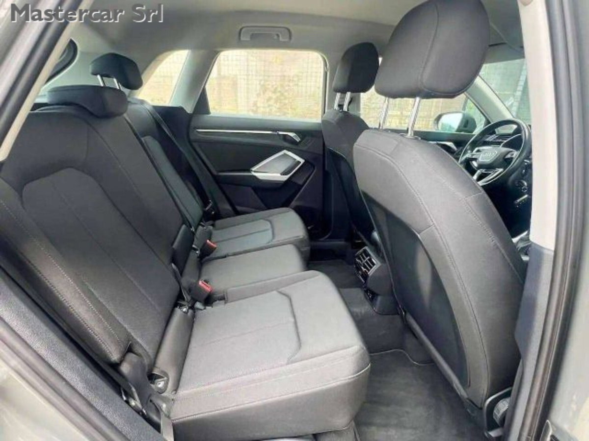 Audi Q3 35 2.0 tdi Business Advanced s-tronic (14)
