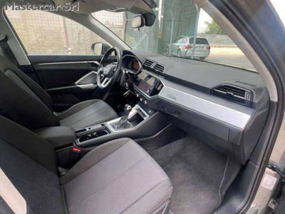 Audi Q3 35 2.0 tdi Business Advanced s-tronic (9)
