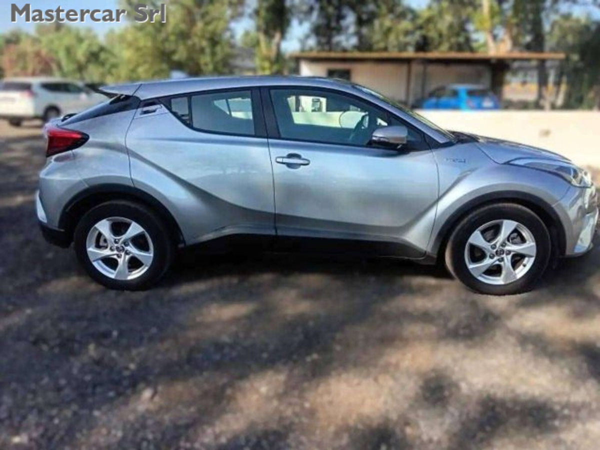 Toyota Toyota C-HR 1.8 Hybrid E-CVT GR Sport (4)