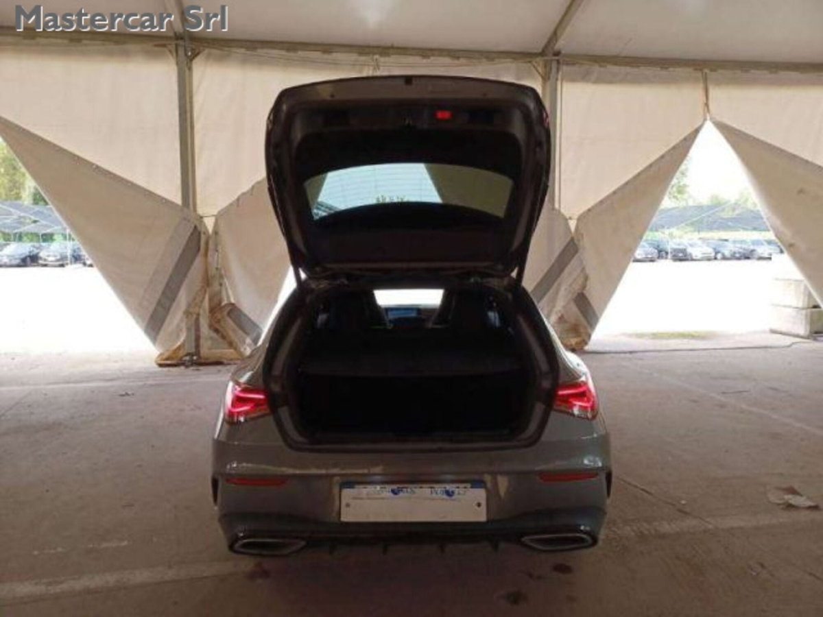 Mercedes-Benz CLA Shooting Brake 180 Shooting Brake Premium (5)
