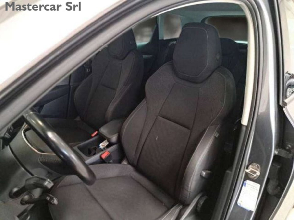 Skoda Karoq 2.0 TDI EVO SCR 115 CV DSG Executive (9)