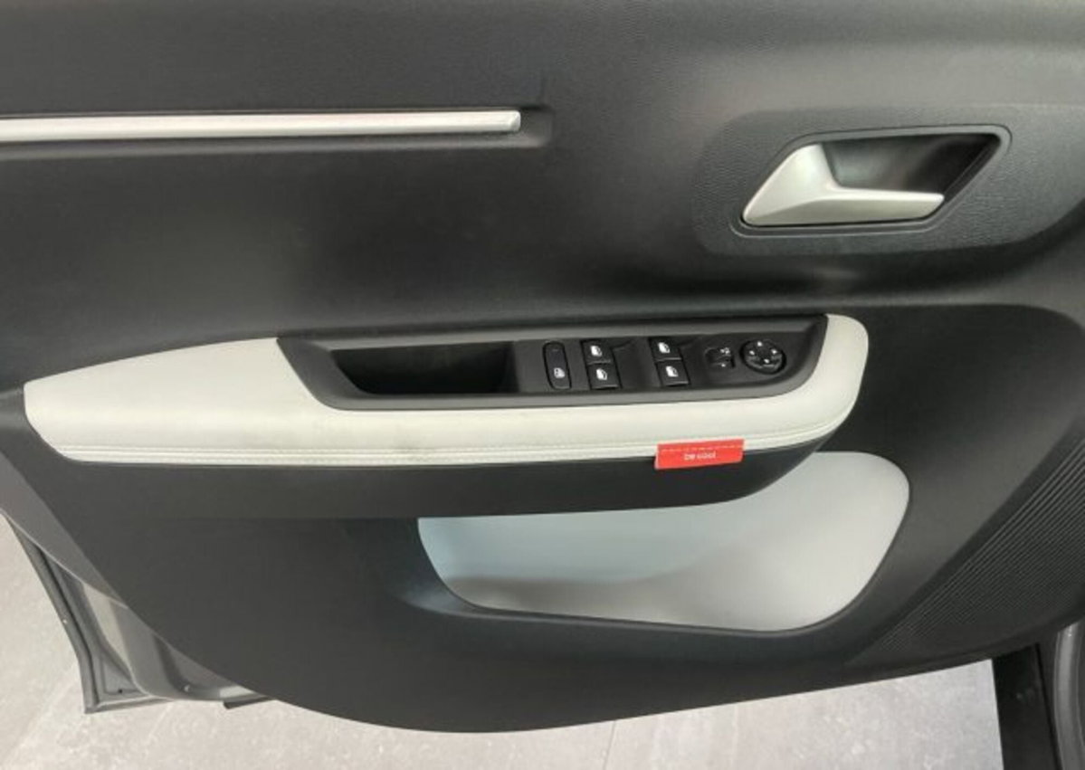 Citroen C3 1.2 puretech turbo Max 100cv s&s (2)