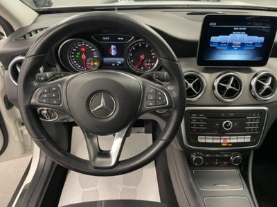 Mercedes-Benz GLA SUV 180 Sport (17)