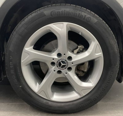 Mercedes-Benz GLA SUV 180 Sport (5)
