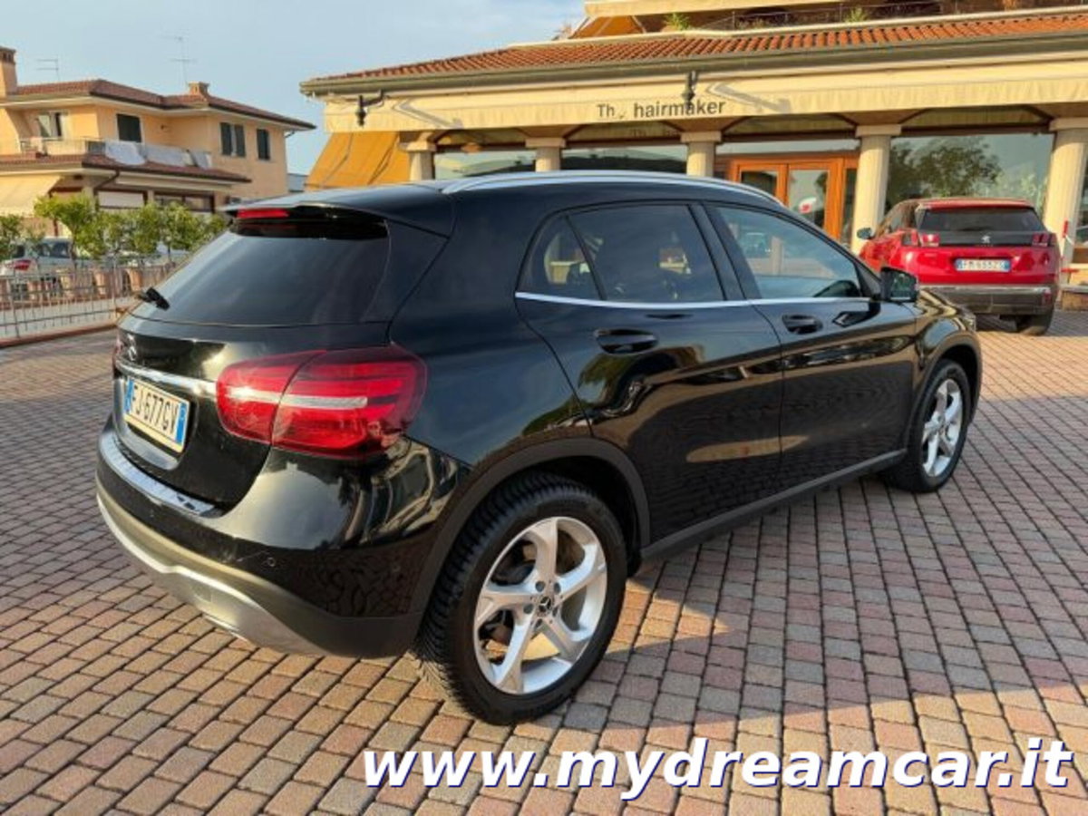 Mercedes-Benz GLA SUV 200 d Automatic Sport (6)