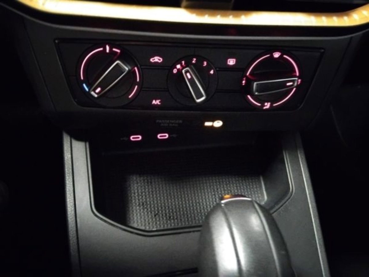 SEAT Ibiza 1.0 EcoTSI 110 CV DSG 5 porte Style (18)