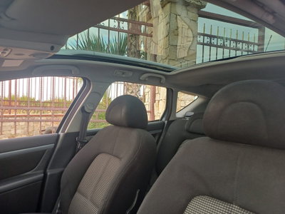 Peugeot 407 SW 2.0 HDi Confort (7)