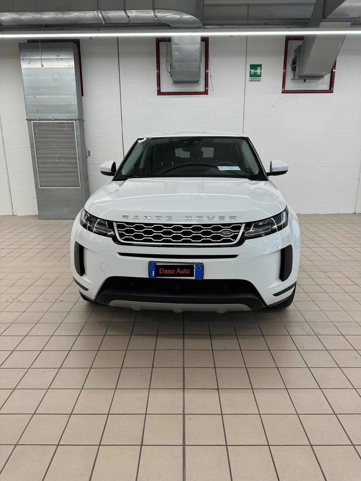 Land Rover Range Rover Evoque 2.0D I4-L.Flw 150CV AWD Aut R-Dynamic HSE (2)