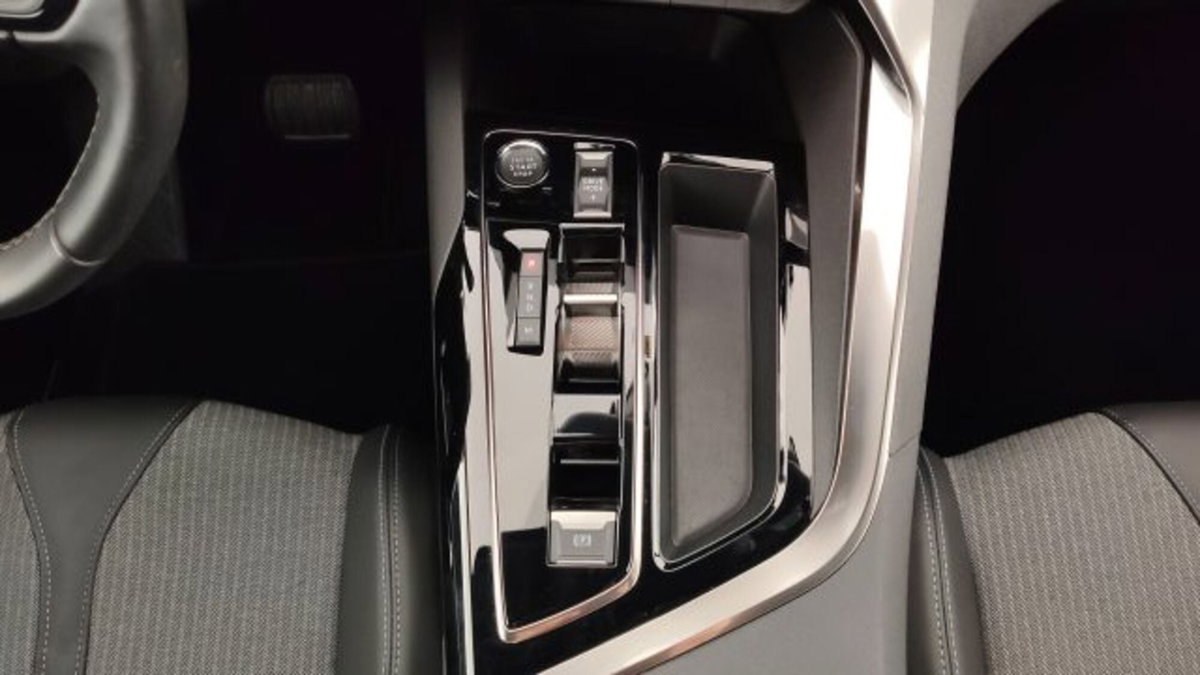 Peugeot 3008 BlueHDi 130 S&S EAT8 Allure Pack (12)