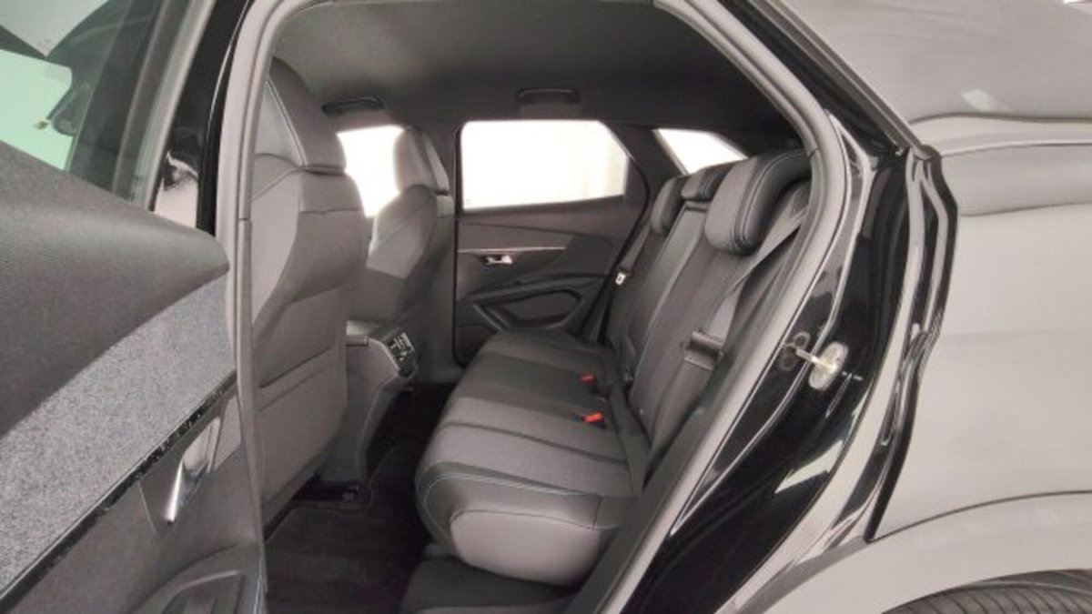 Peugeot 3008 BlueHDi 130 S&S EAT8 Allure Pack (14)