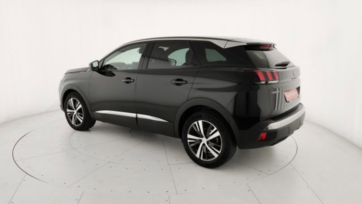 Peugeot 3008 BlueHDi 130 S&S EAT8 Allure Pack (18)