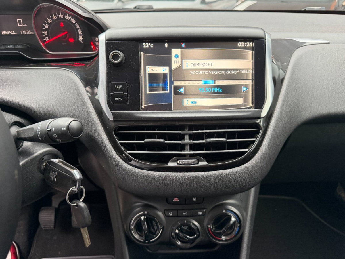 Peugeot 208 VTi 68 CV 5 porte Active (11)