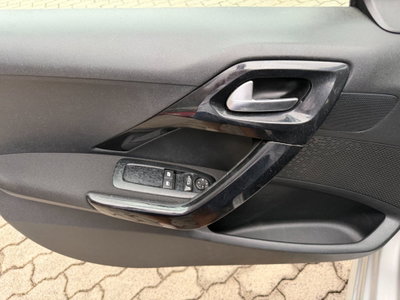 Peugeot 208 VTi 68 CV 5 porte Active (9)