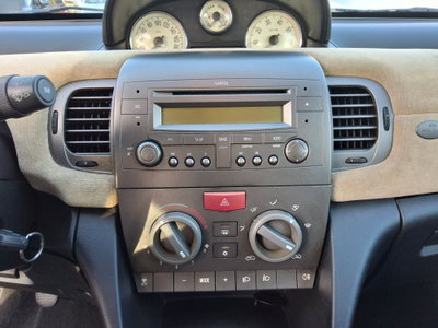 Lancia Ypsilon 1.2 Argento (13)
