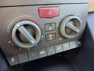 Lancia Ypsilon 1.2 Argento (14)