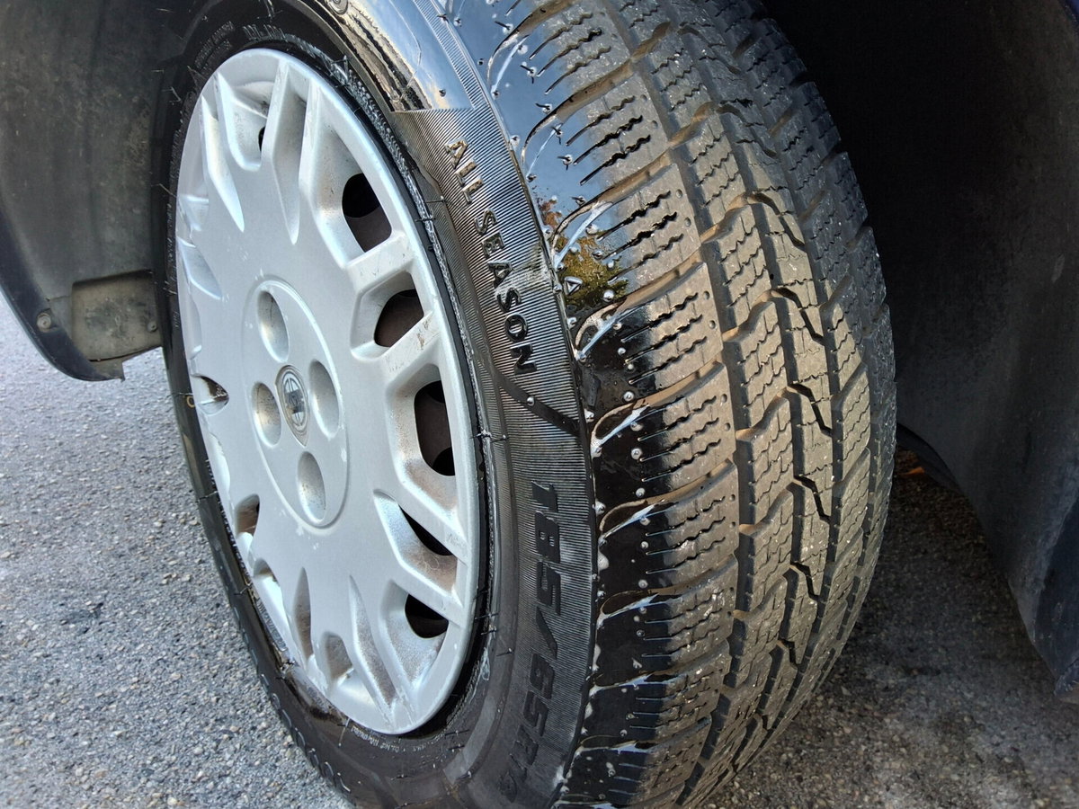 Lancia Ypsilon 1.2 Argento (18)