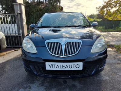 Lancia Ypsilon 1.2 Argento (2)