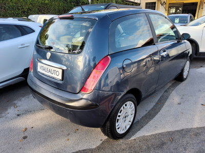 Lancia Ypsilon 1.2 Argento (6)
