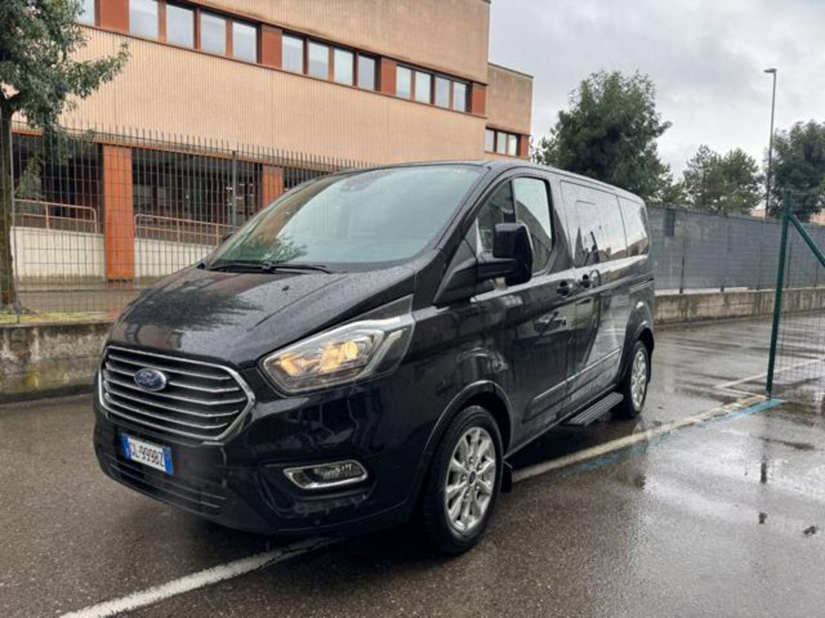 Ford Transit Custom Furgone 320 2.0 EcoBlue 130 PL Furgone Titanium