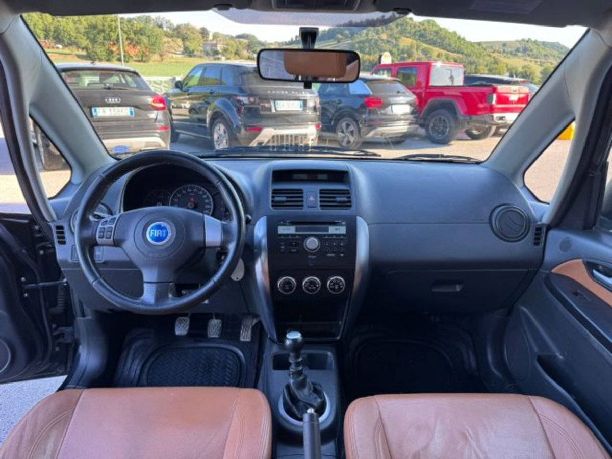 Fiat Sedici 1.9 MJT 4x4 Experience (14)