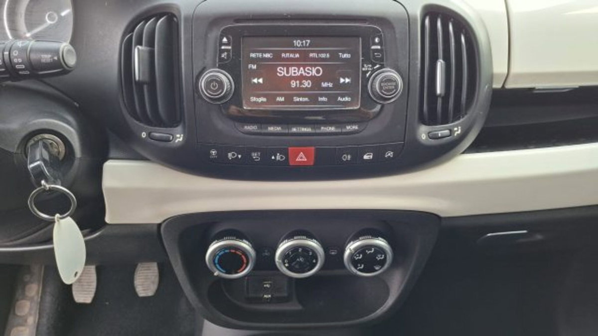 Fiat 500L 1.3 Multijet 85 CV Dualogic Lounge (11)