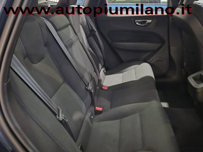 Volvo XC60 B4 (d) AWD Geartronic Business Plus (10)