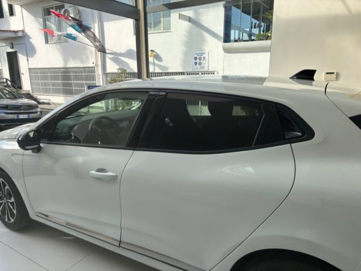 Renault Clio 1.0 tce Techno Gpl 100cv (11)