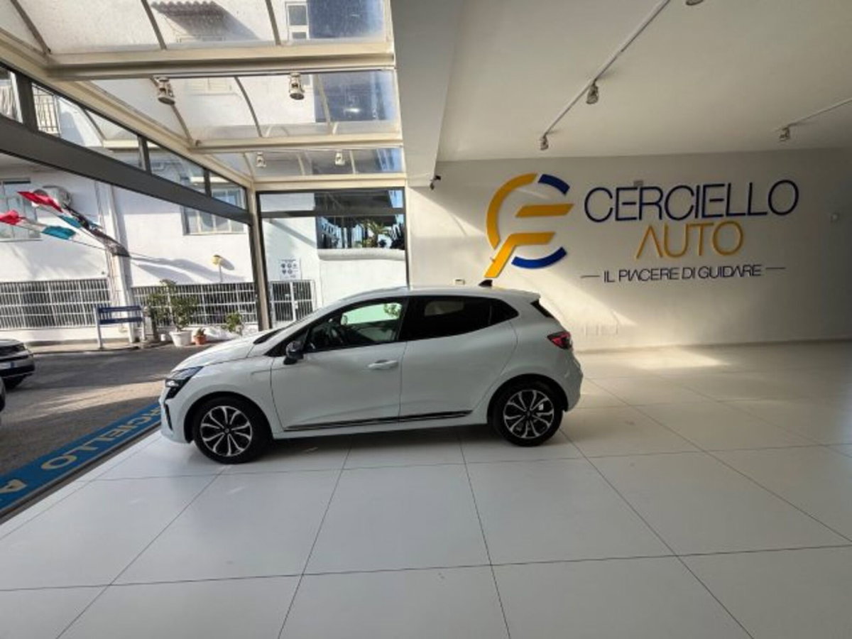 Renault Clio 1.0 tce Techno Gpl 100cv (12)
