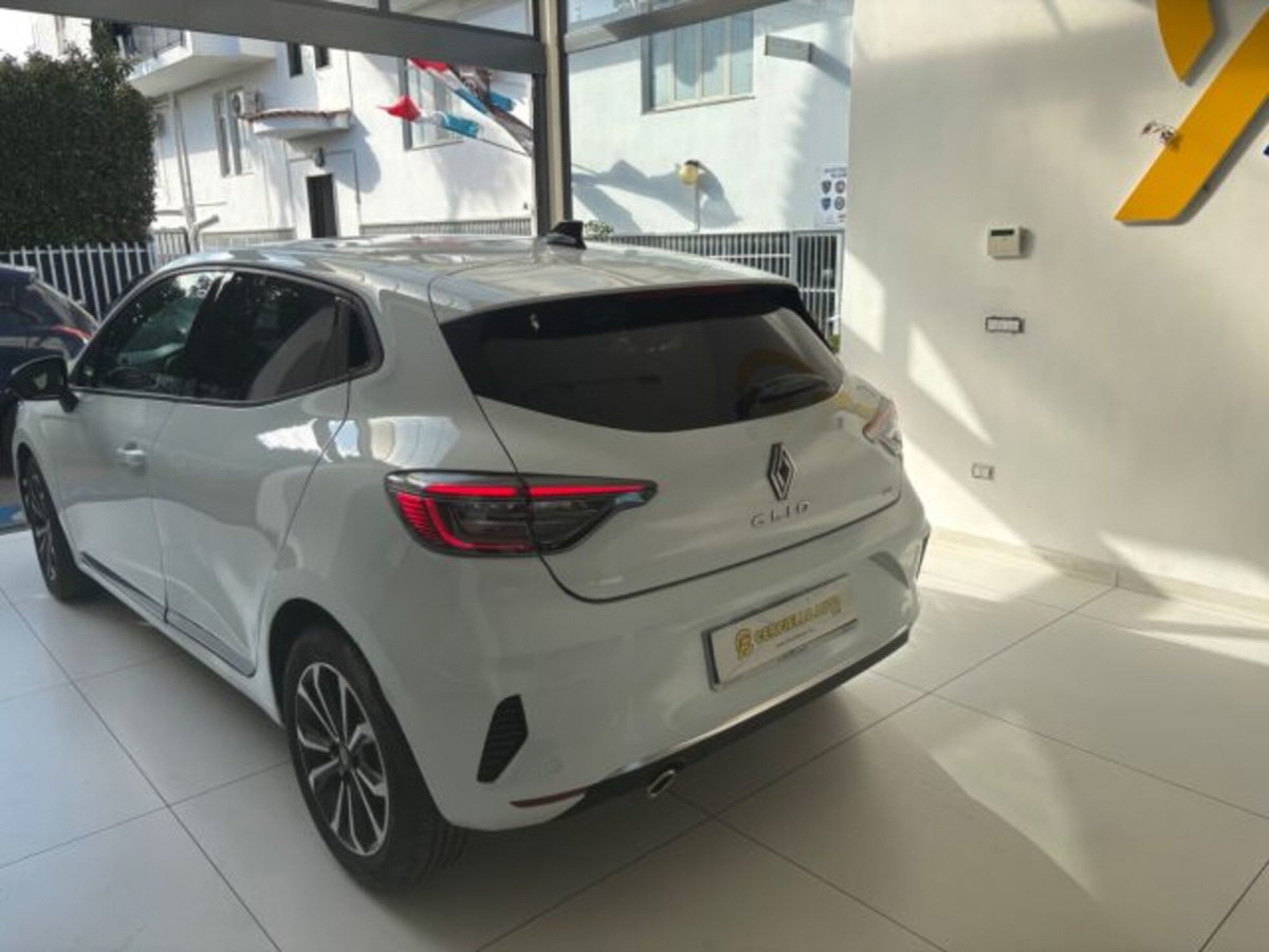 Renault Clio 1.0 tce Techno Gpl 100cv (14)
