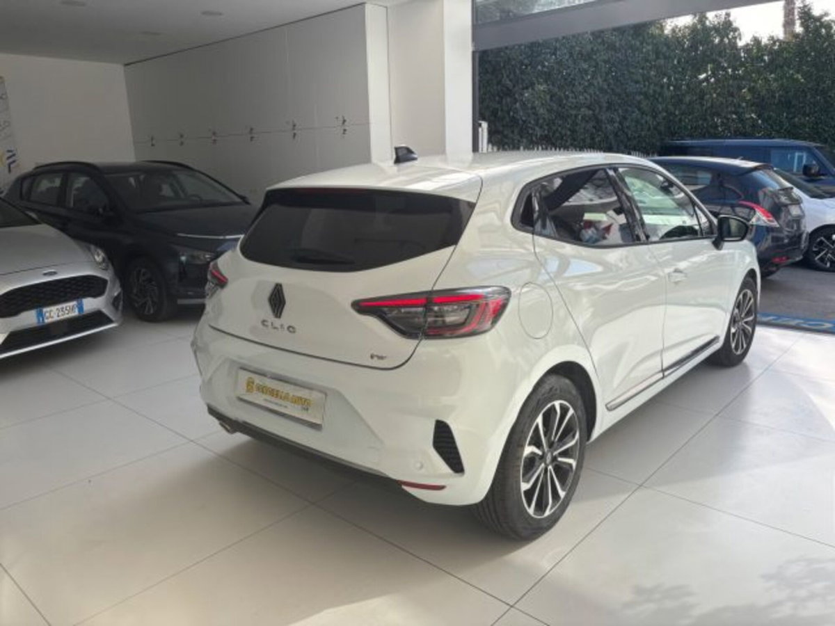 Renault Clio 1.0 tce Techno Gpl 100cv (17)