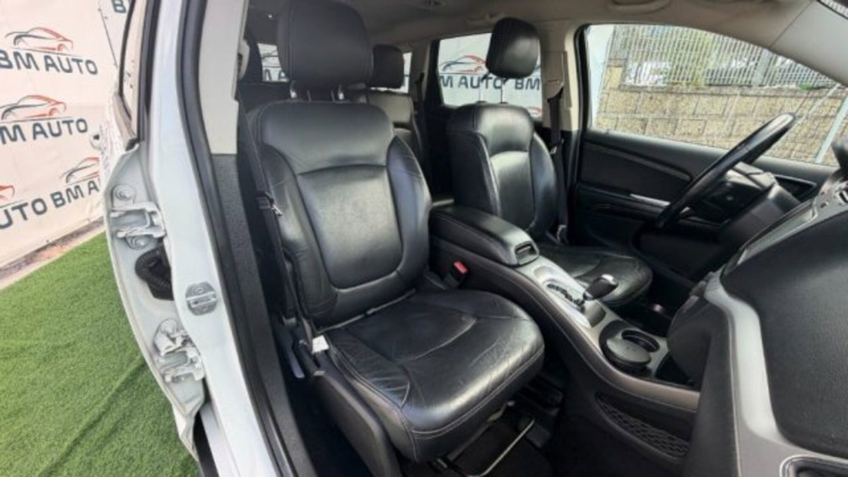 Fiat Freemont 2.0 Mjt 170 CV 4x4 Automatica Lounge (4)