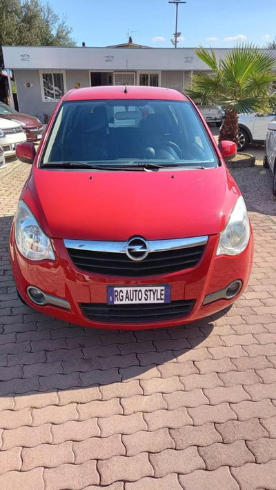 Opel Agila 1.0 12V 68CV (2)