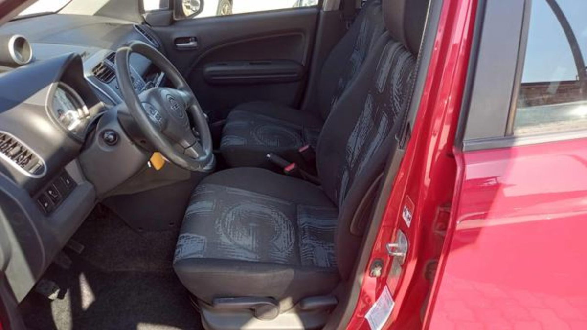Opel Agila 1.0 12V 68CV (7)