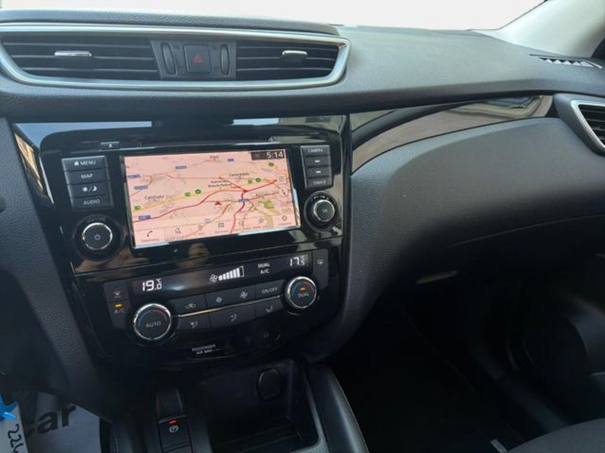 Nissan Qashqai 1.3 DIG-T 140 CV N-Connecta (10)