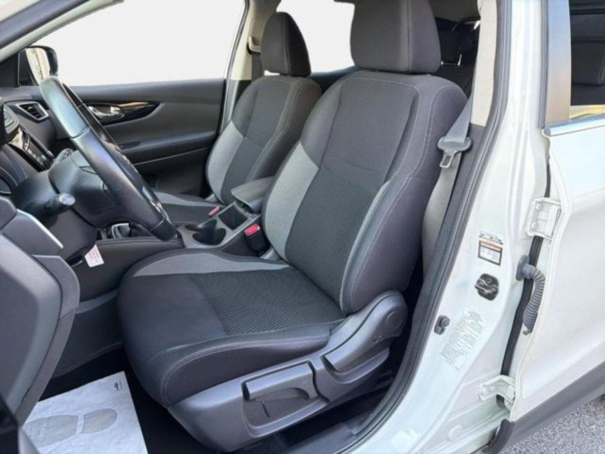 Nissan Qashqai 1.3 DIG-T 140 CV N-Connecta (12)