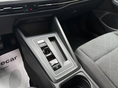 Volkswagen Golf 2.0 TDI 150 CV DSG SCR R-Line (11)