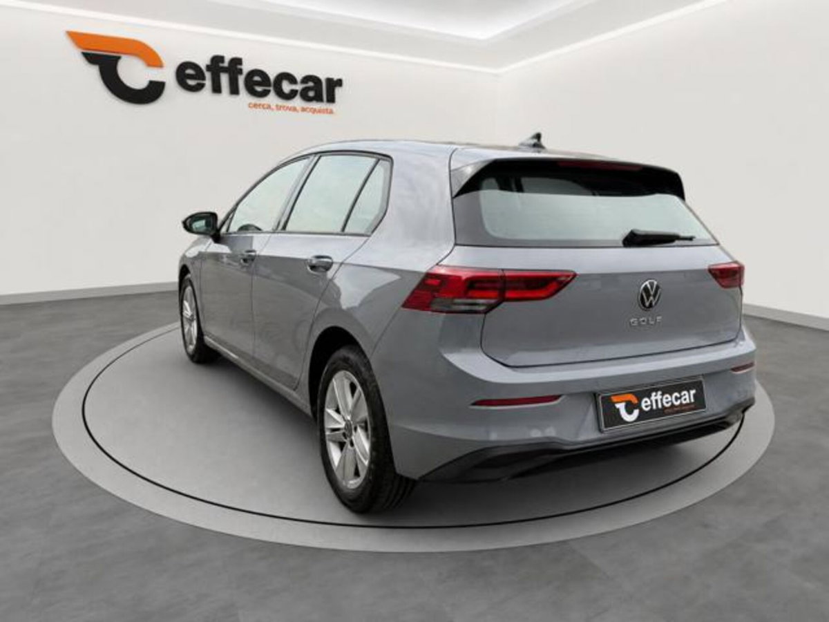 Volkswagen Golf 2.0 TDI 150 CV DSG SCR R-Line (4)