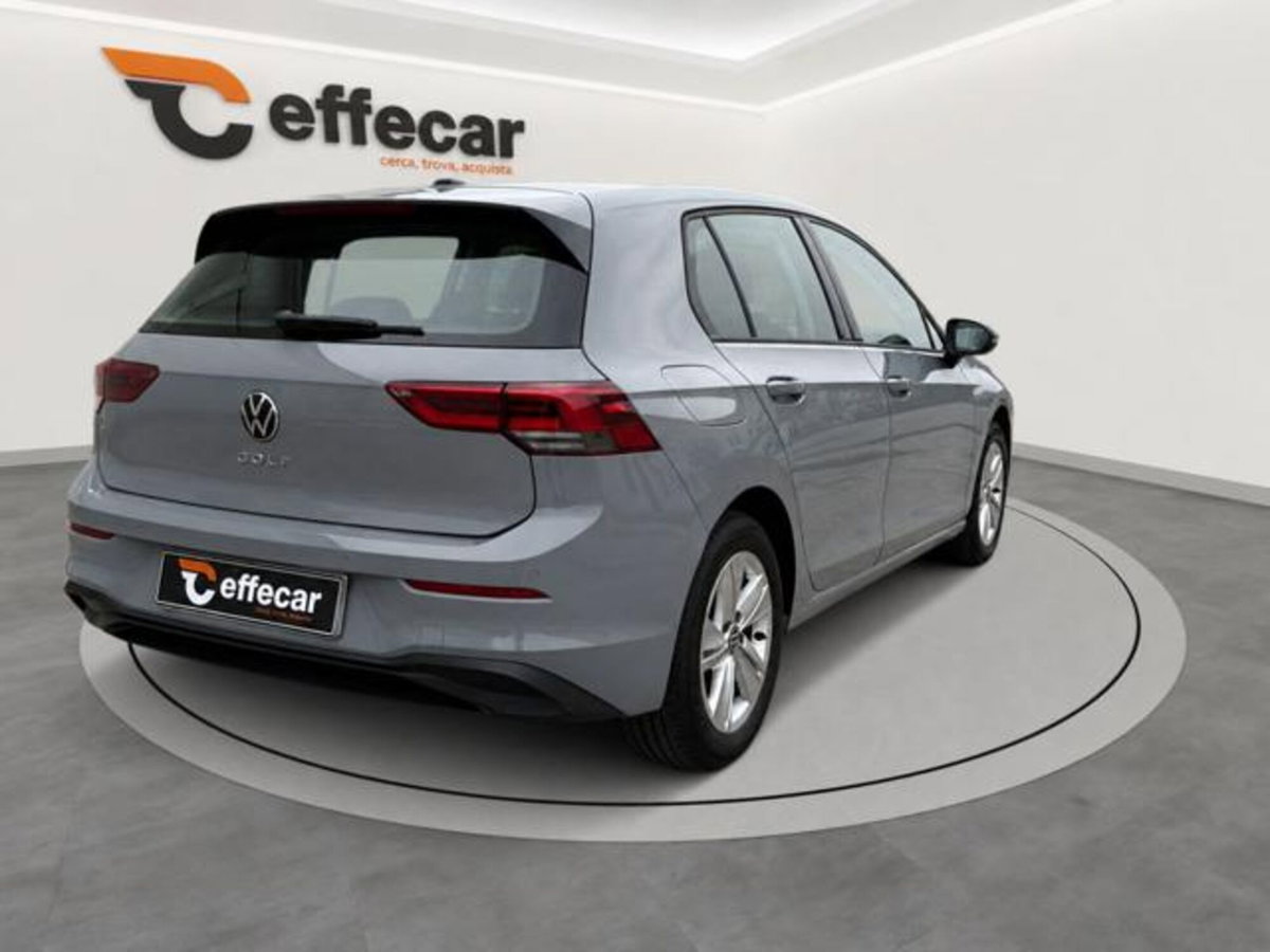Volkswagen Golf 2.0 TDI 150 CV DSG SCR R-Line (6)