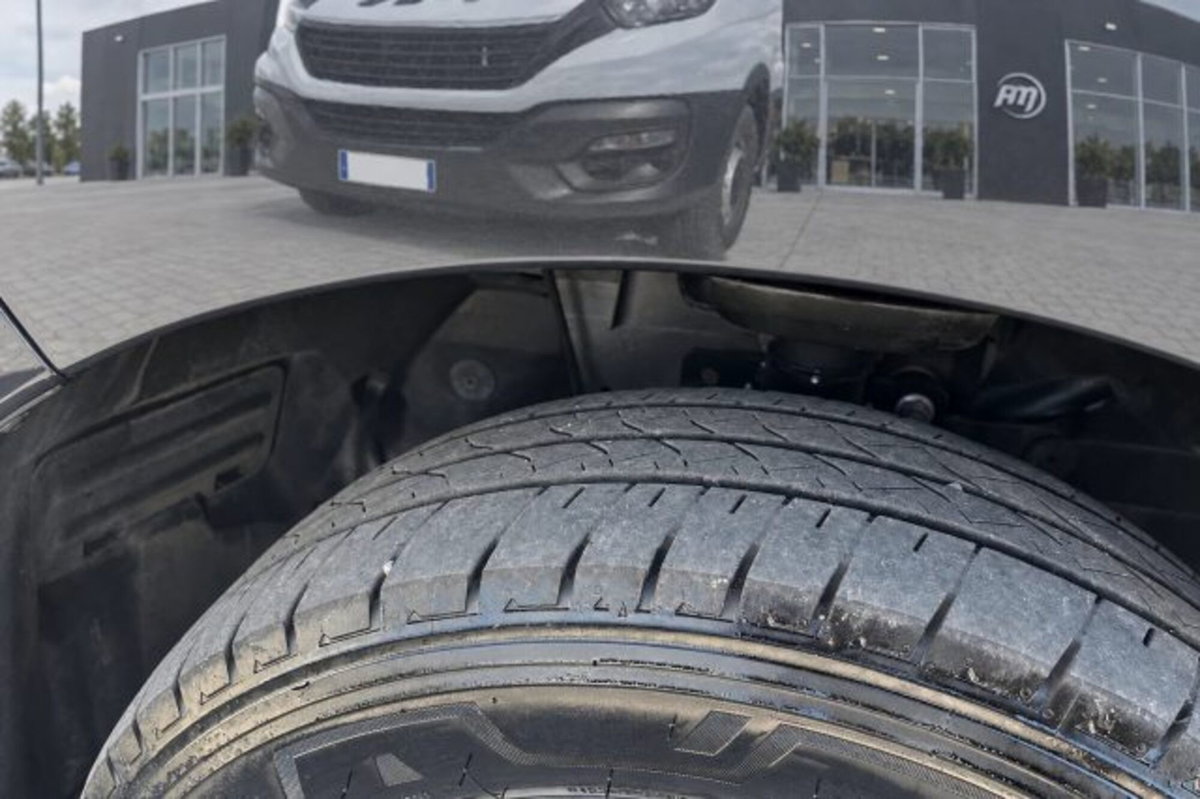 Renault Trafic Furgone van T29 2.0 blue dci 110cv L1H1 (20)