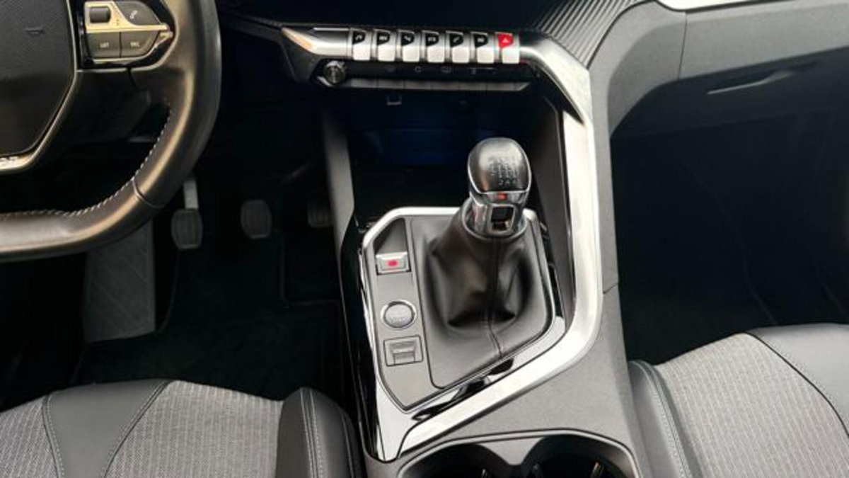 Peugeot 3008 PureTech Turbo 130 S&S Allure Pack (12)