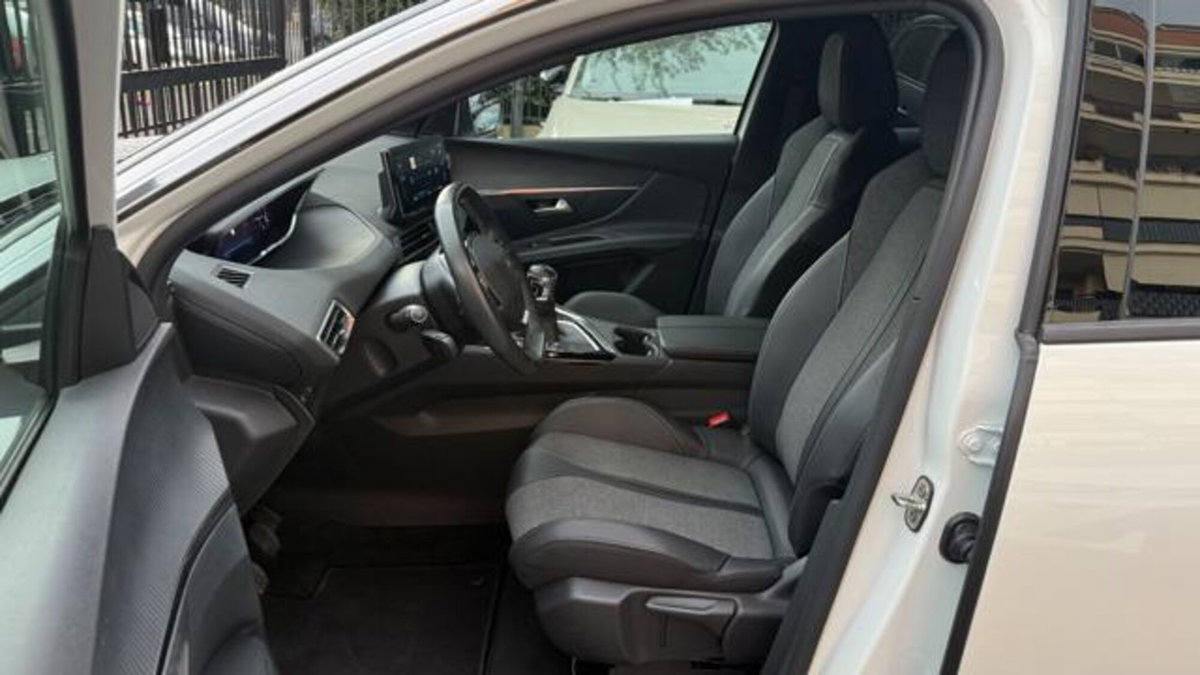 Peugeot 3008 PureTech Turbo 130 S&S Allure Pack (13)
