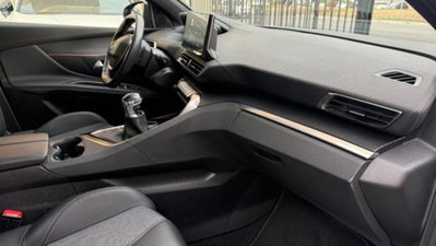 Peugeot 3008 PureTech Turbo 130 S&S Allure Pack (20)