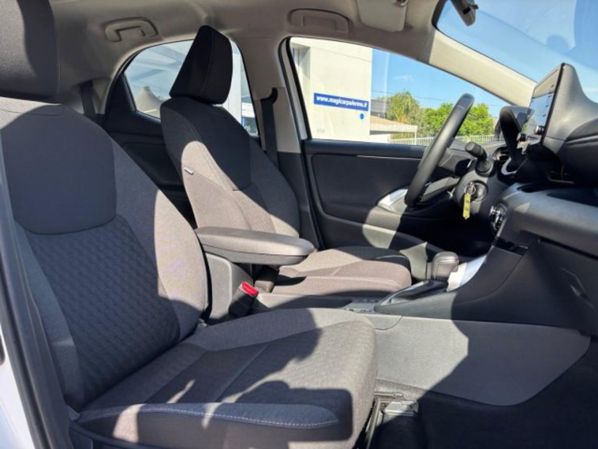 Toyota Yaris Cross 1.5 Hybrid 5p. E-CVT Premiere (13)