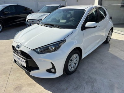 Toyota Yaris Cross 1.5 Hybrid 5p. E-CVT Premiere (3)
