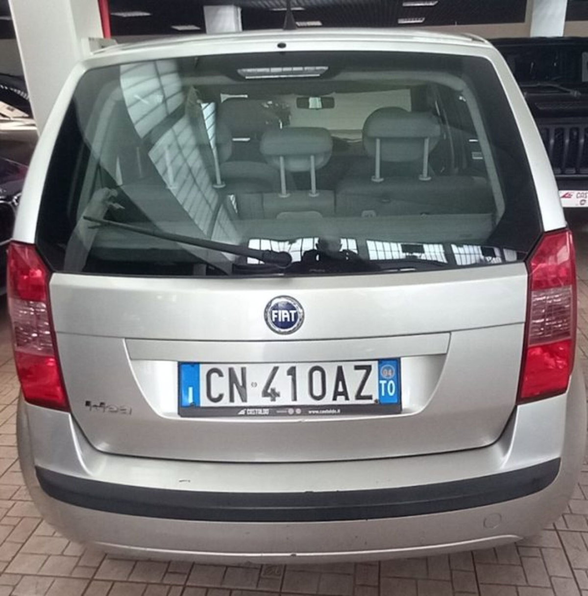 Fiat Idea 1.4 16V Dynamic (3)