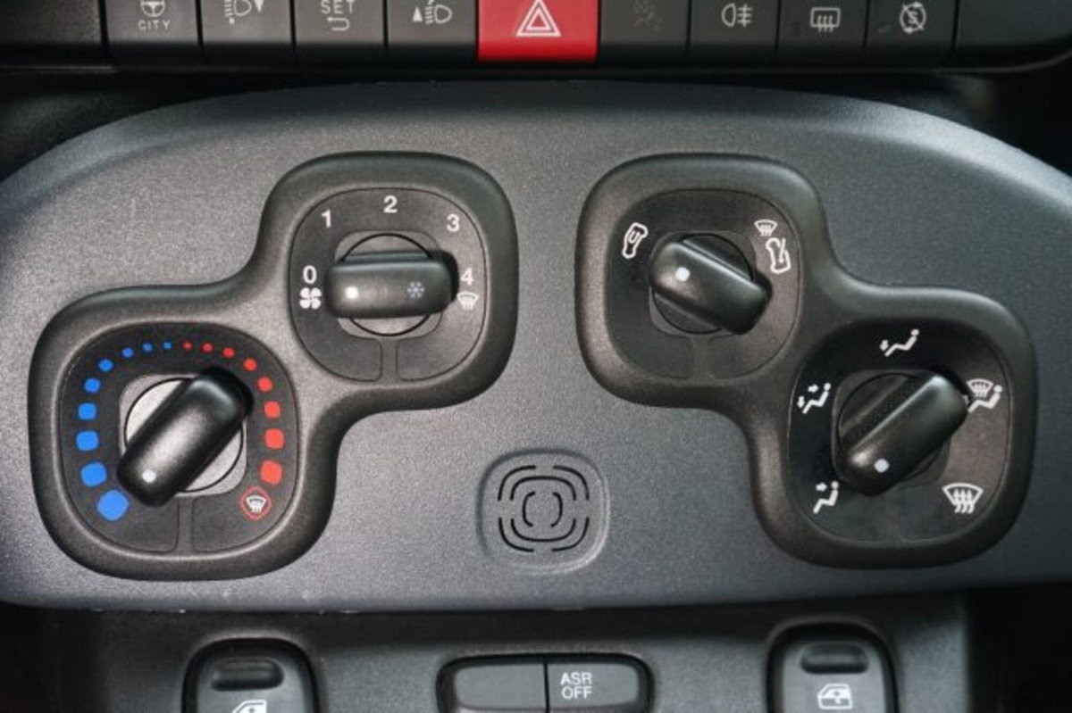 Fiat Panda 1.0 firefly hybrid s&s 70cv 5p.ti (11)