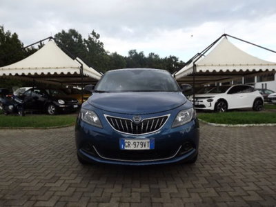 Lancia Ypsilon 1.0 FireFly 5 porte S&S Hybrid Gold Plus (2)
