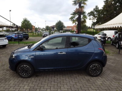 Lancia Ypsilon 1.0 FireFly 5 porte S&S Hybrid Gold Plus (3)