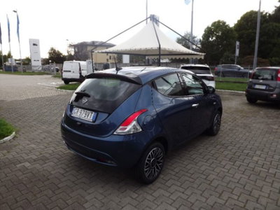 Lancia Ypsilon 1.0 FireFly 5 porte S&S Hybrid Gold Plus (6)