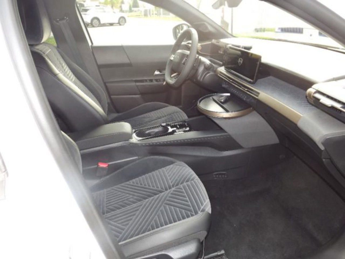 Lancia Ypsilon 1.2 mhev Edizione Cassina e-dct (9)